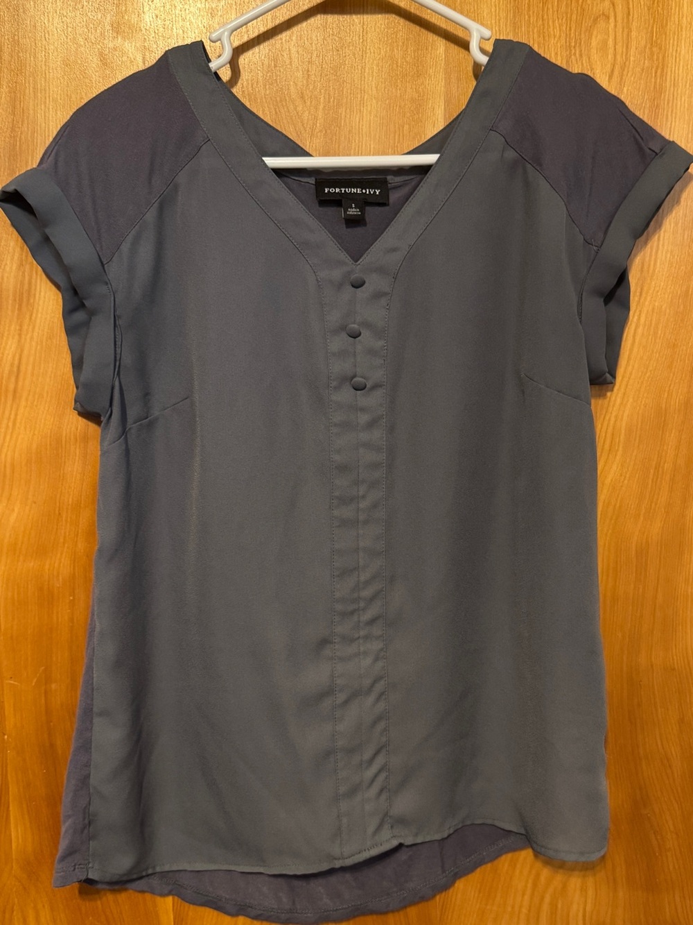 Fortune + Ivy Slate Gray Short Sleeve V-Neck Blouse